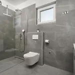 Semesterbostad Augusta With Heated Pool