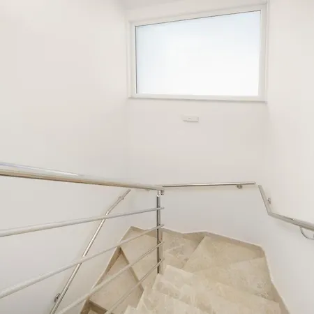 Ferienhaus Augusta With Heated Pool Vodice