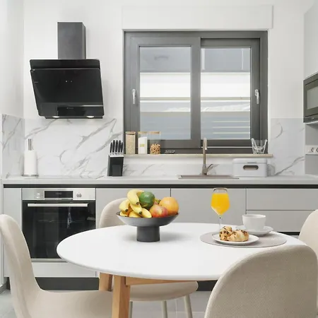 Augusta With Heated Pool *