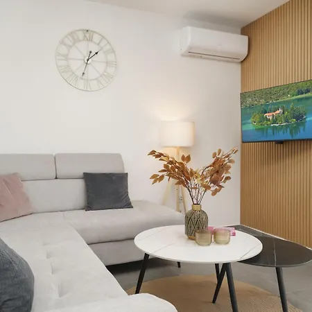 Ferienhaus Augusta With Heated Pool