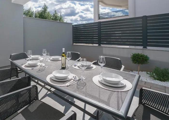 Casa vacanze Augusta With Heated Pool