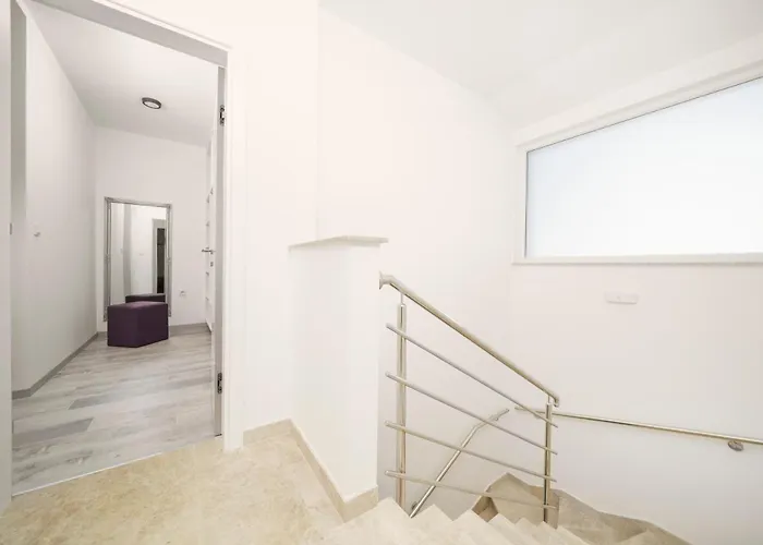 Augusta With Heated Pool Vodice