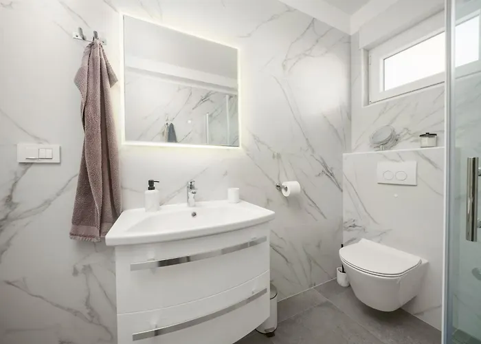 Augusta With Heated Pool * Vodice