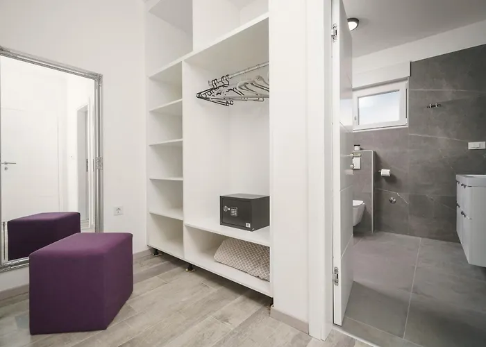 Augusta With Heated Pool