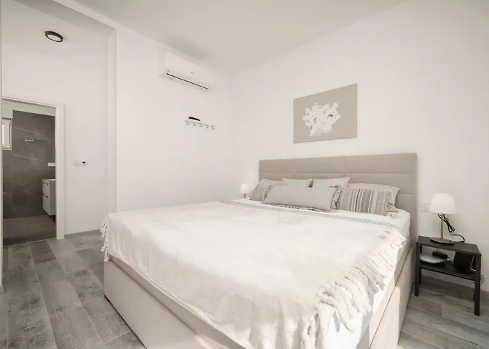 Augusta With Heated Pool Casa vacanze *