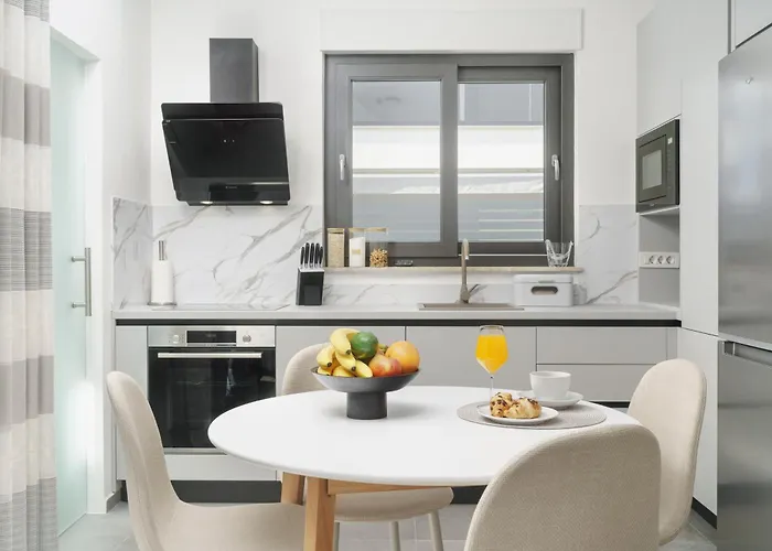 Augusta With Heated Pool *