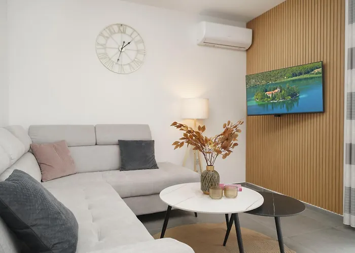 Casa vacanze Augusta With Heated Pool